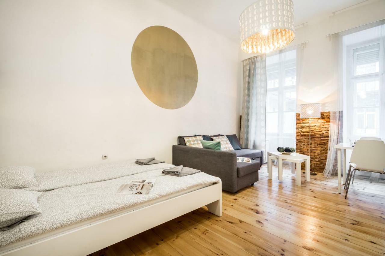 BpR BRIGHT Sapphire Apartment Budapest Eksteriør billede