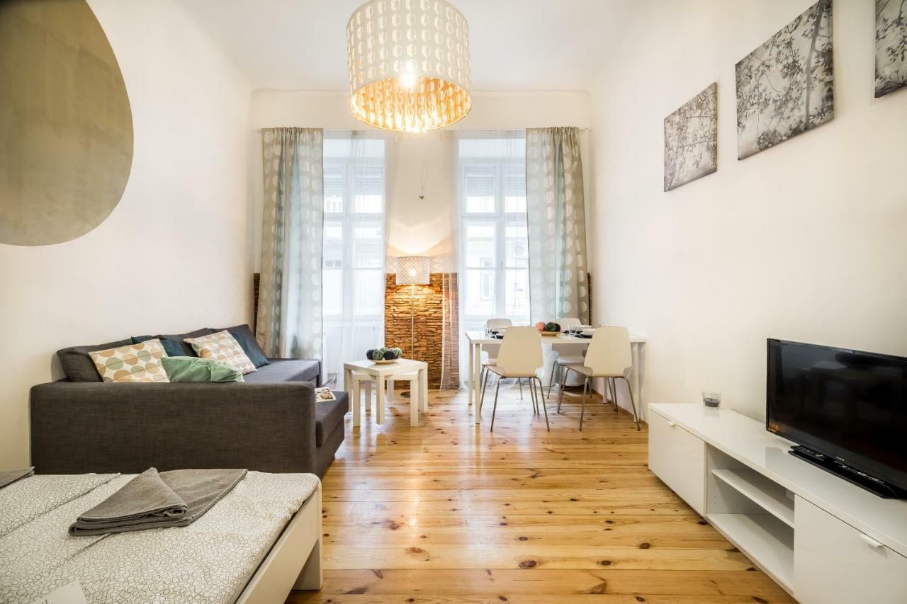 BpR BRIGHT Sapphire Apartment Budapest Eksteriør billede
