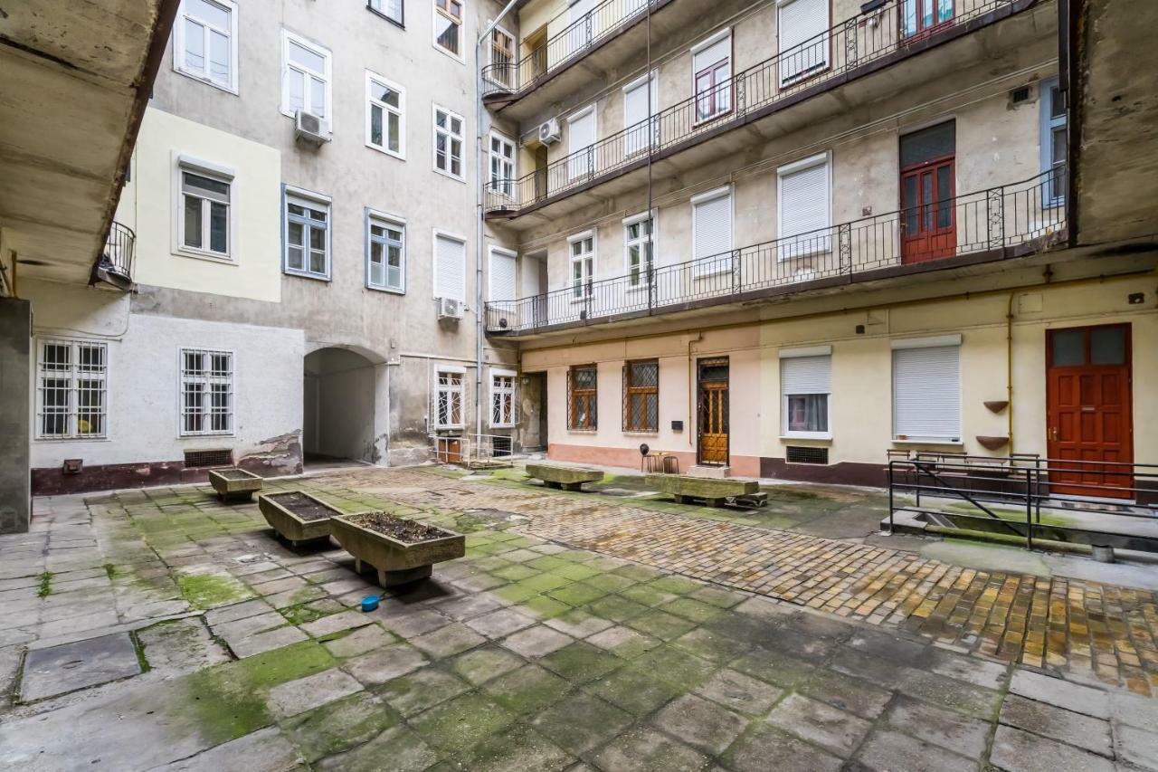 BpR BRIGHT Sapphire Apartment Budapest Eksteriør billede